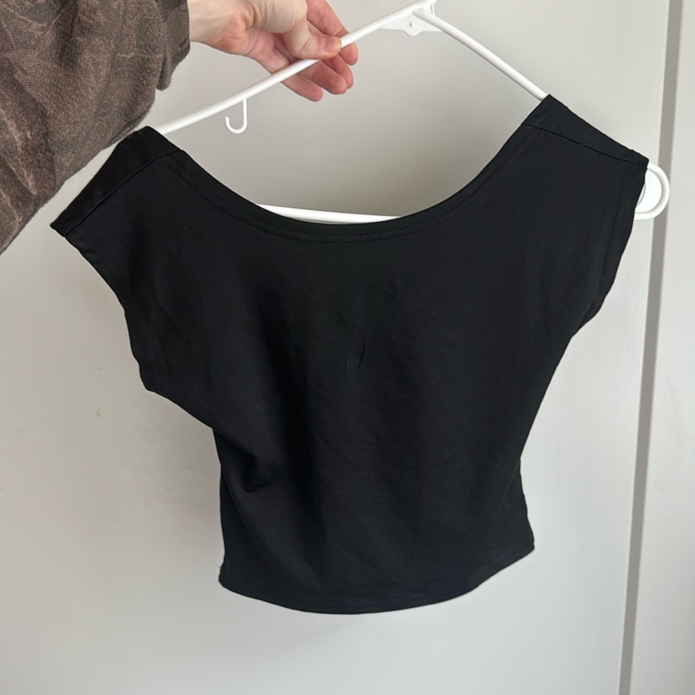 Black Open Back Top - Picture 6 of 7
